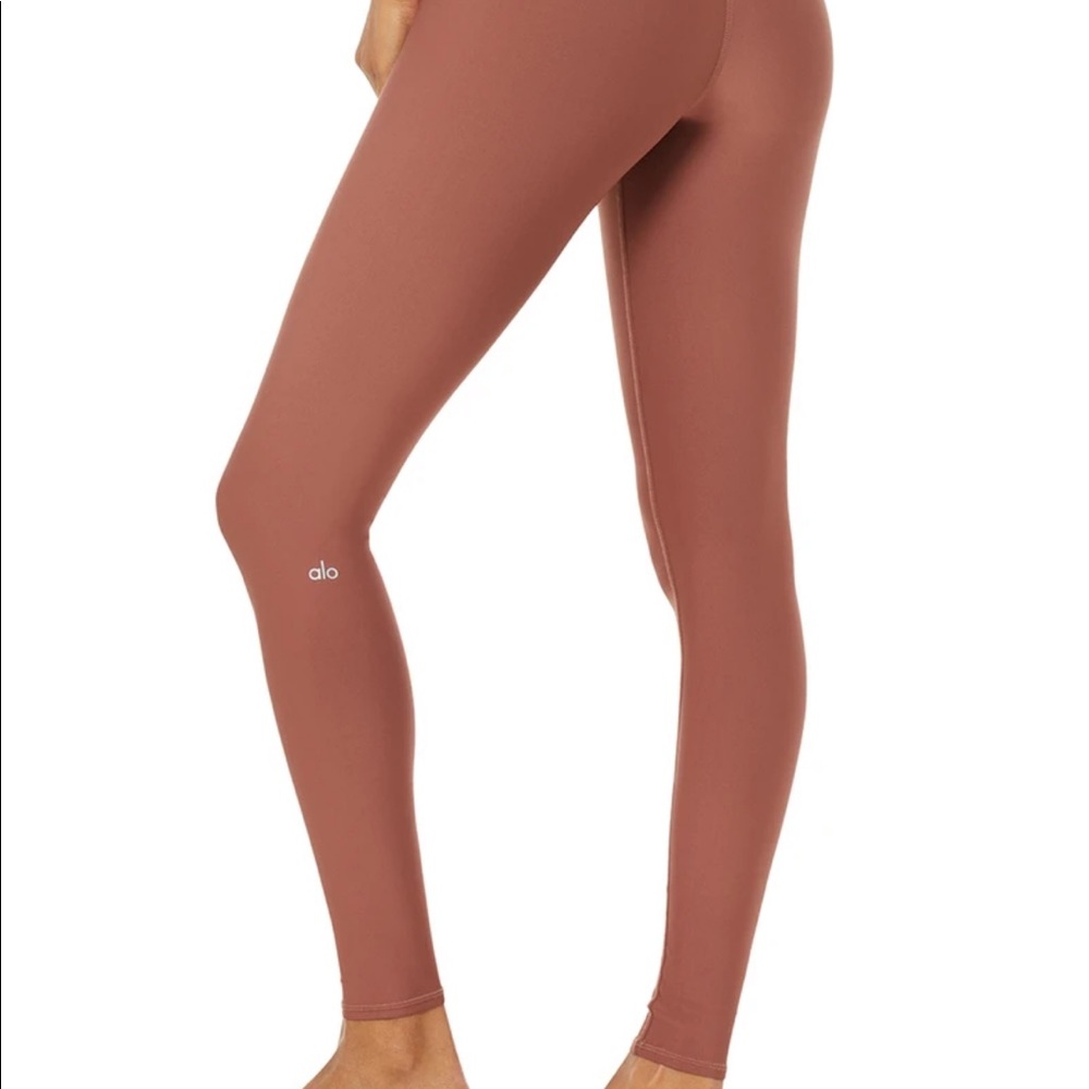 Alo High-Waist Airbrush Legging - Chestnut